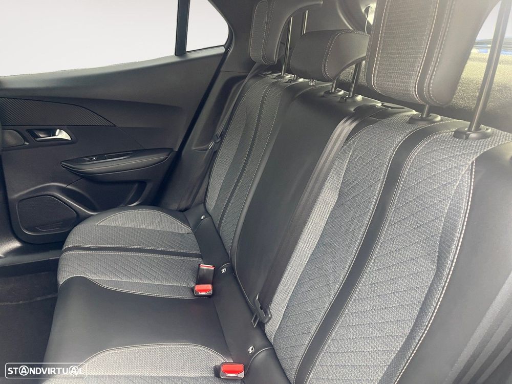 Peugeot 2008 1.2 PureTech Allure - 13