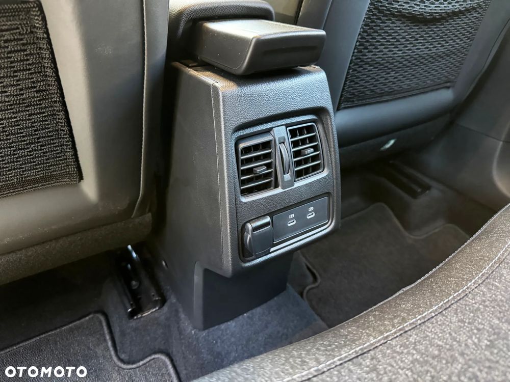 Renault Captur E-TECH Full 145 TECHNO - 33