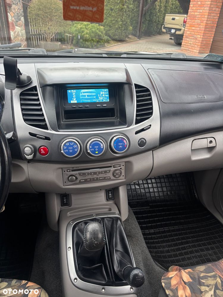 Mitsubishi L200 2.5 DID DAKAR EDITION MT - 11