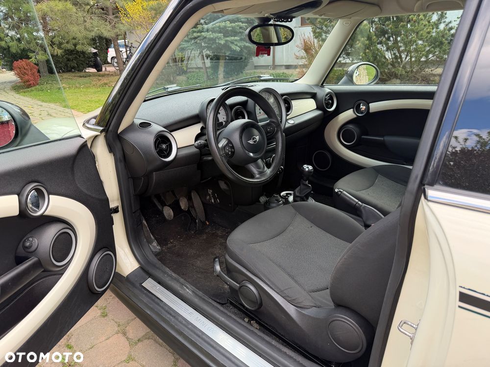 MINI Cooper D Brick Lane - 7