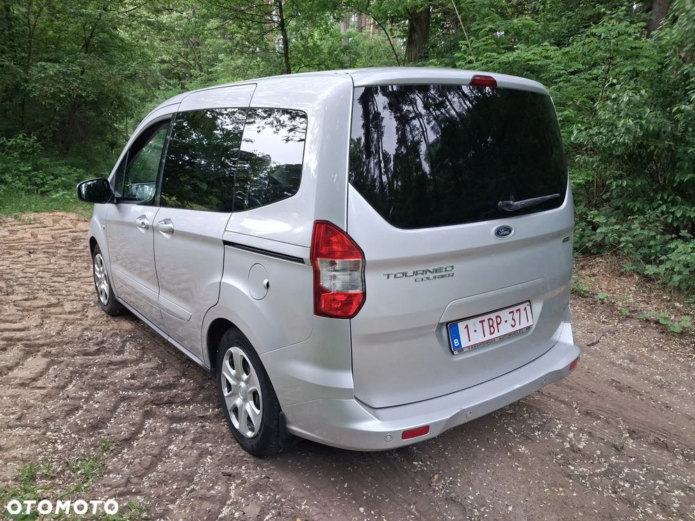Ford Tourneo Courier 1.0 EcoBoost Ambiente - 8