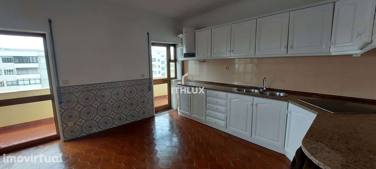 Apartamento T1 com Vista Mar, Elevador e Excelente Localização – Chafé - Grande imagem: 4/29