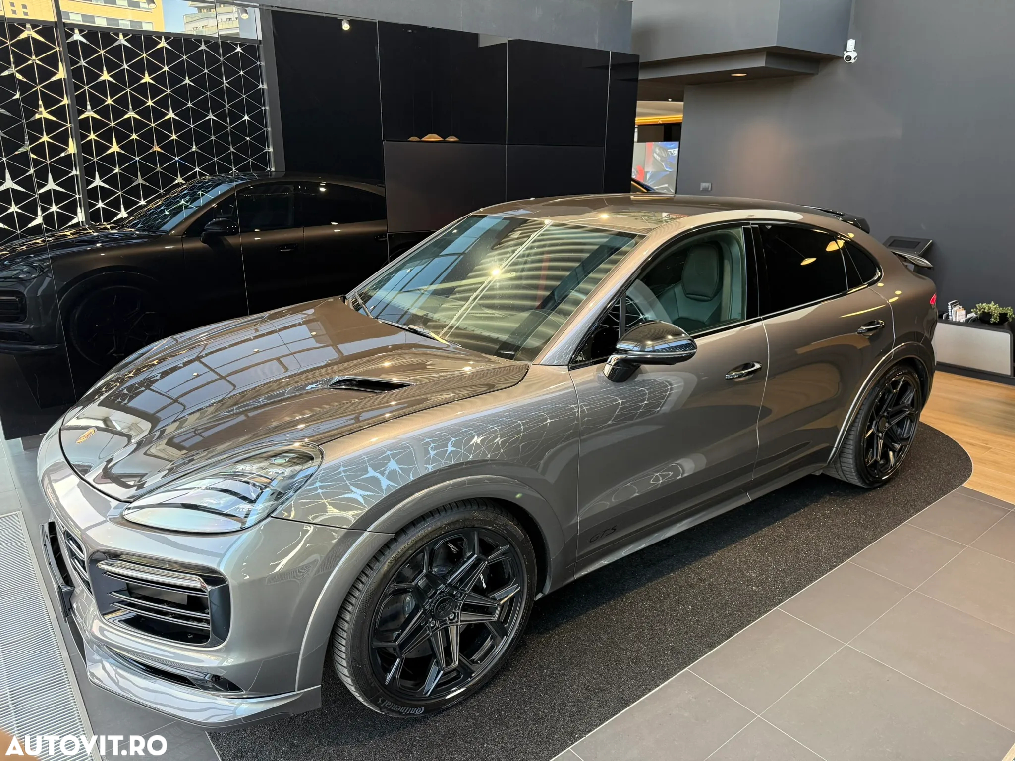 Porsche Cayenne Coupe Turbo - 3