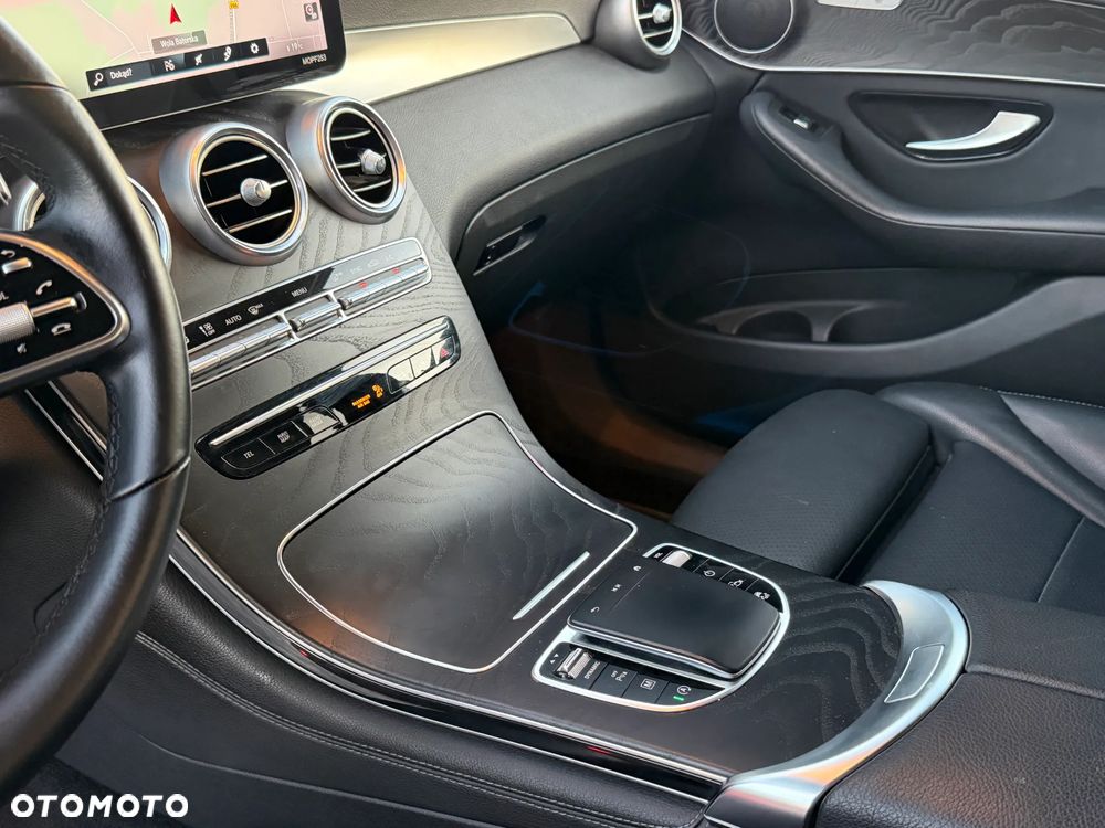 Mercedes-Benz GLC 200 d 4-Matic Business Edition - 23
