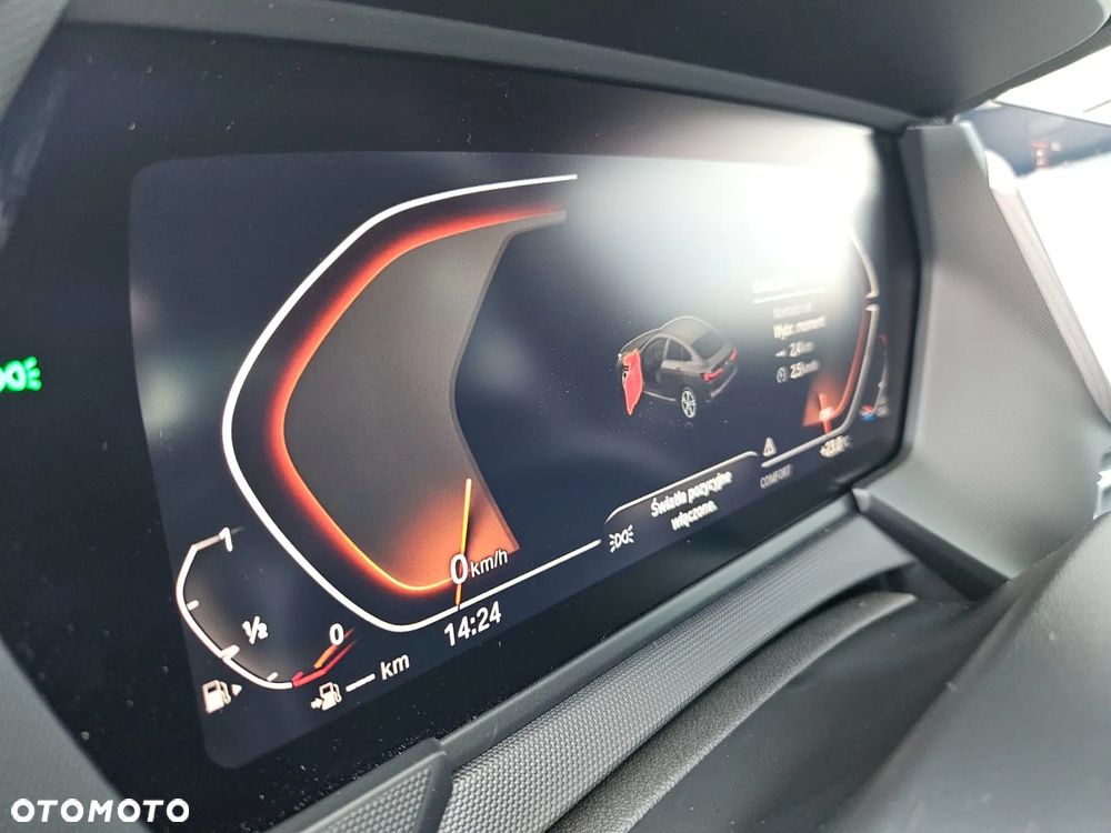 BMW Seria 2 218i - 15