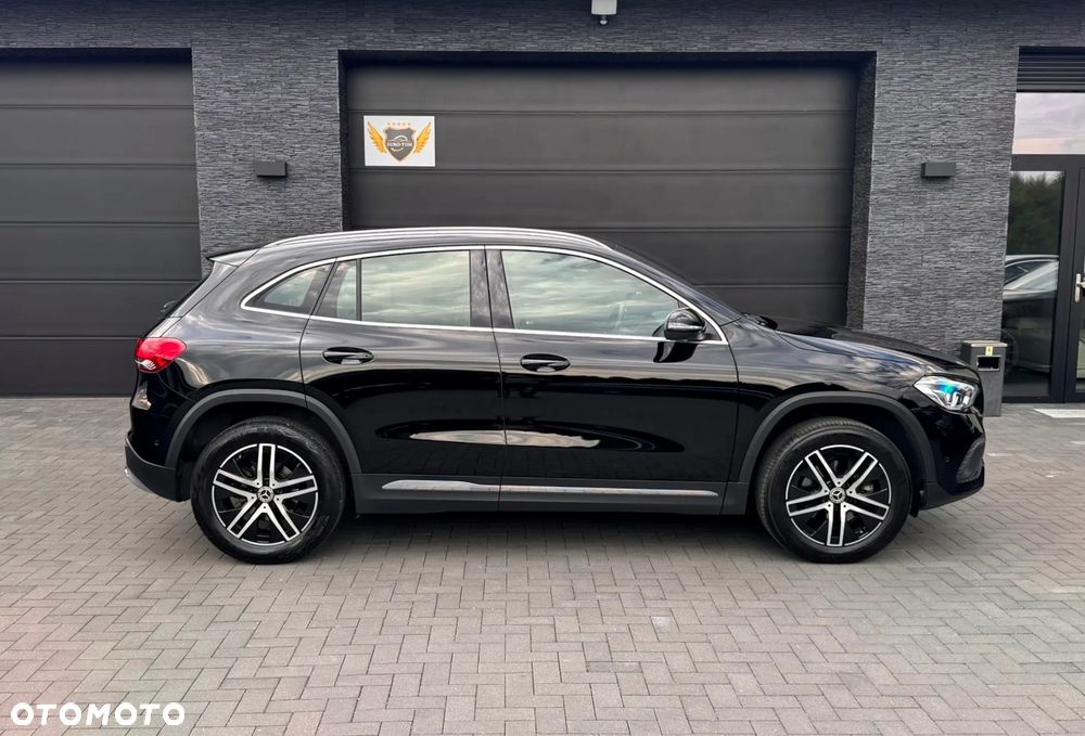 Mercedes-Benz GLA 200 d Progressive 8G-DCT - 8