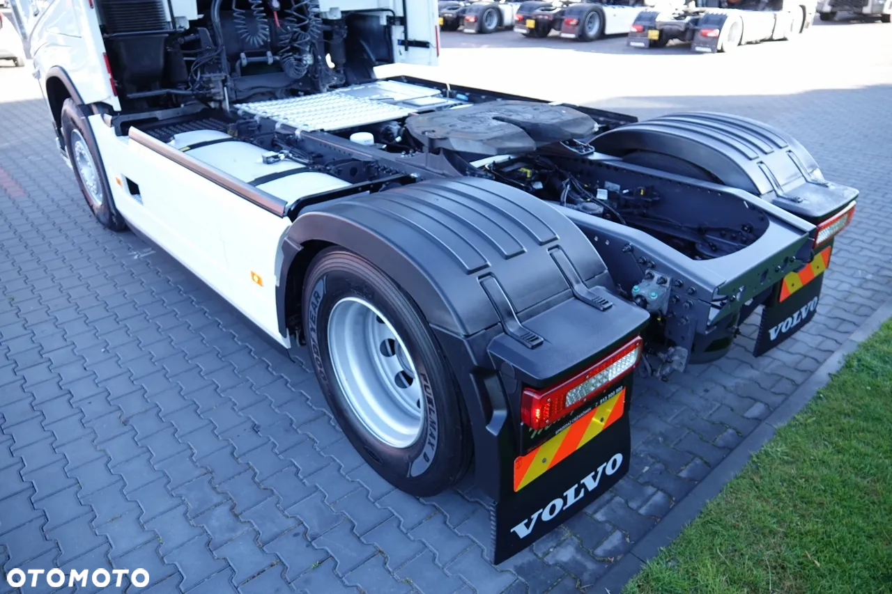 Volvo FH 500 / XXL / I-SAVE / KLIMA POSTOJOWA / NOWY MODEL  / PO KONTRAKCIE SERWISOWYM - 13
