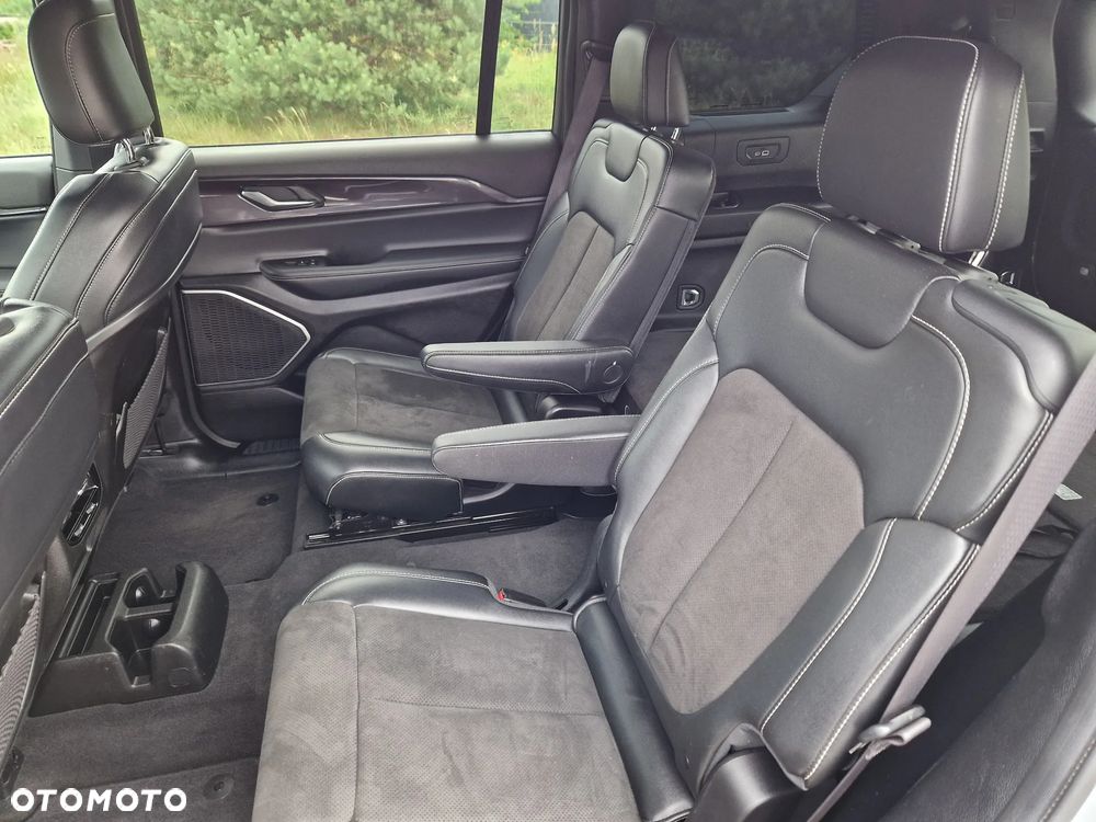 Jeep Grand Cherokee - 10
