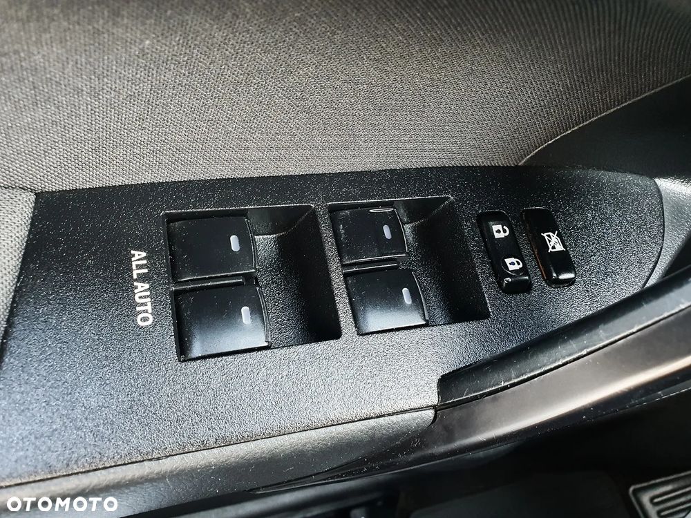 Toyota Corolla 1.6 Comfort - 25