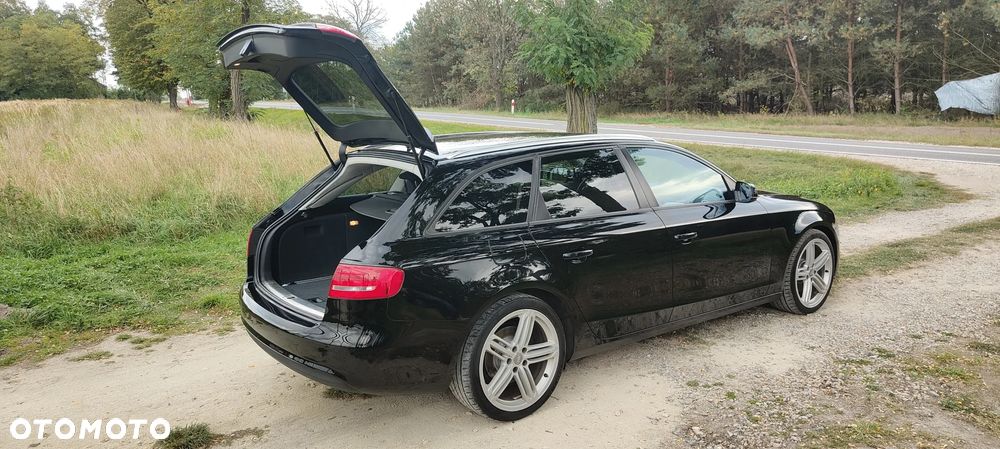 Audi A4 Avant 2.0 TDI DPF S line Sportpaket - 17