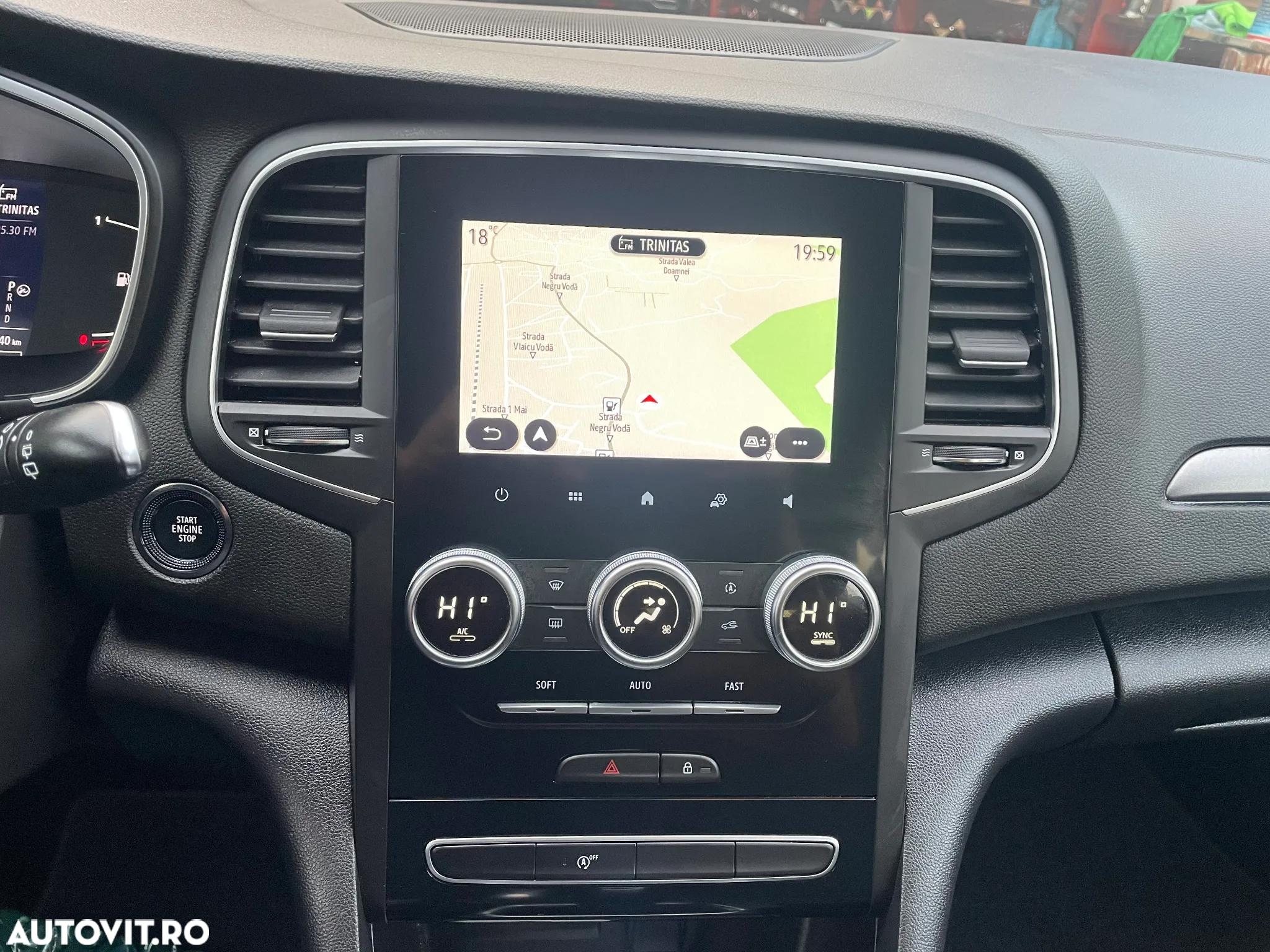 Renault Megane BLUE dCi 115 EDC INTENS - 7