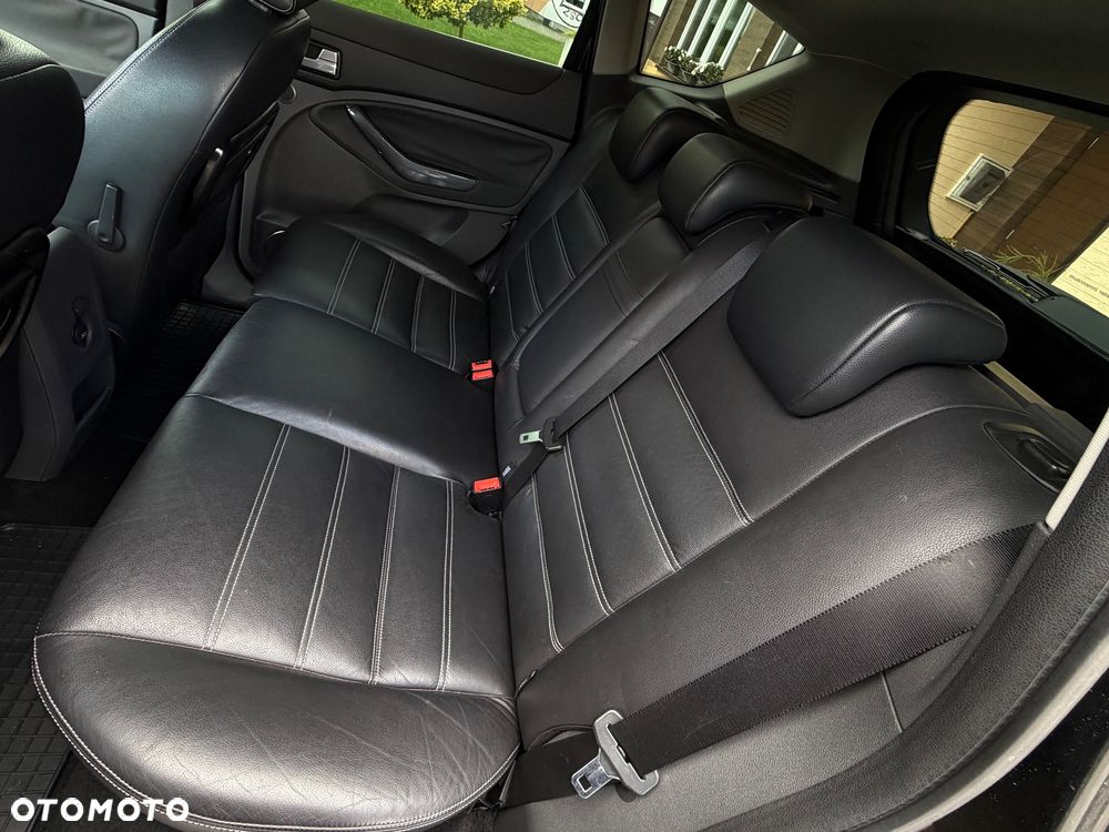 Ford Kuga 2.0 TDCi 2x4 Titanium - 11