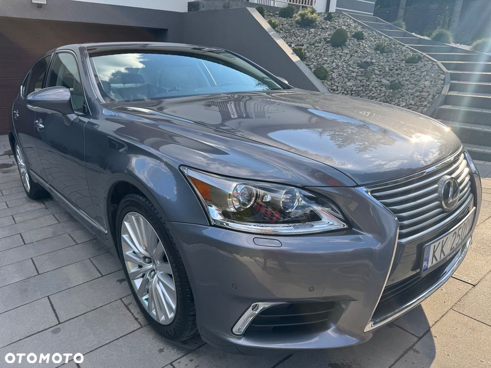 Lexus LS 460 Elite - 3