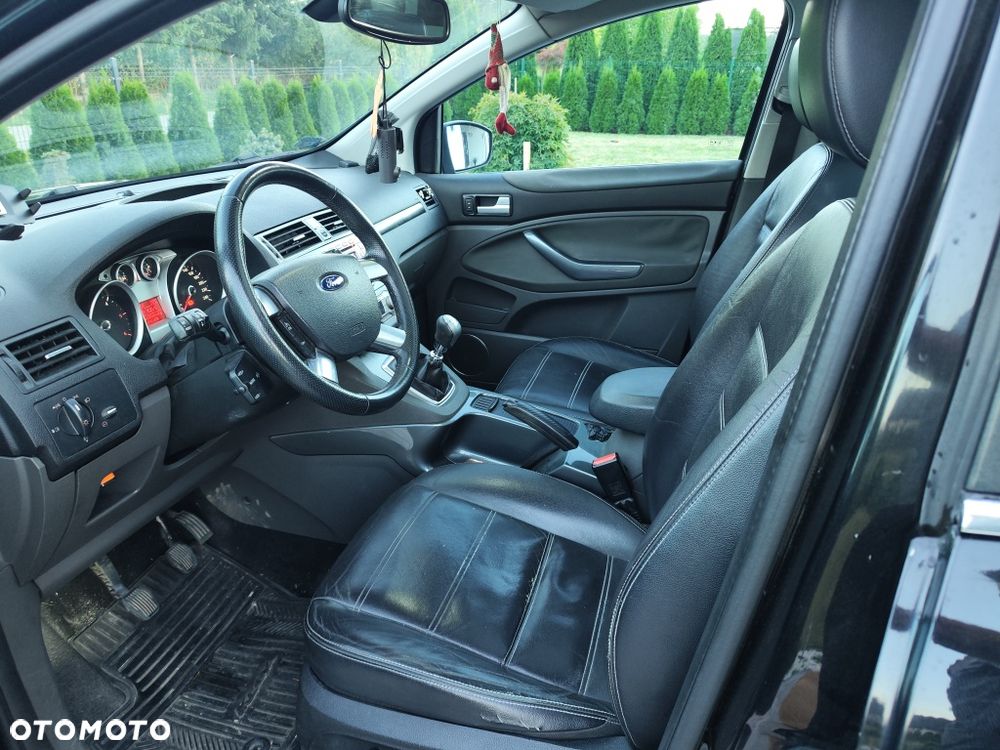 Ford Kuga - 9