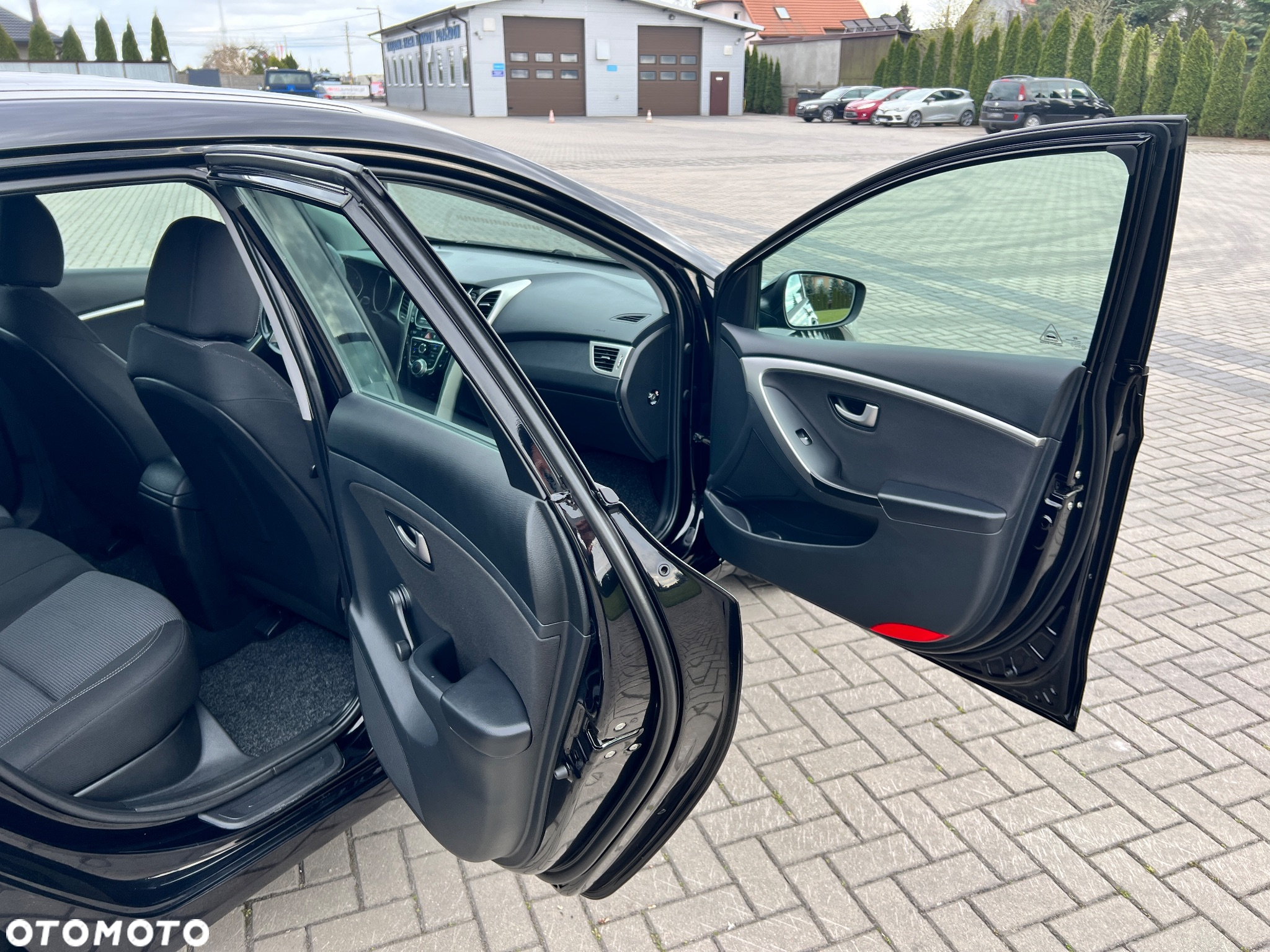 Hyundai i30 1.6 CRDi BlueDrive Premium - 17