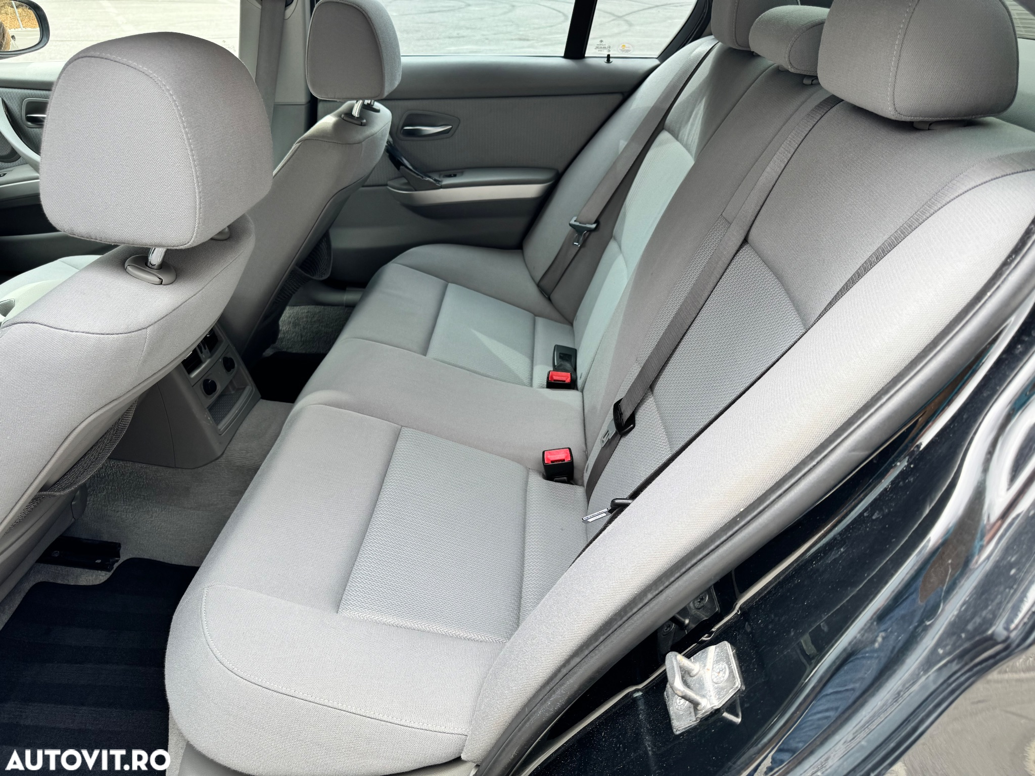 BMW Seria 3 318d - 13