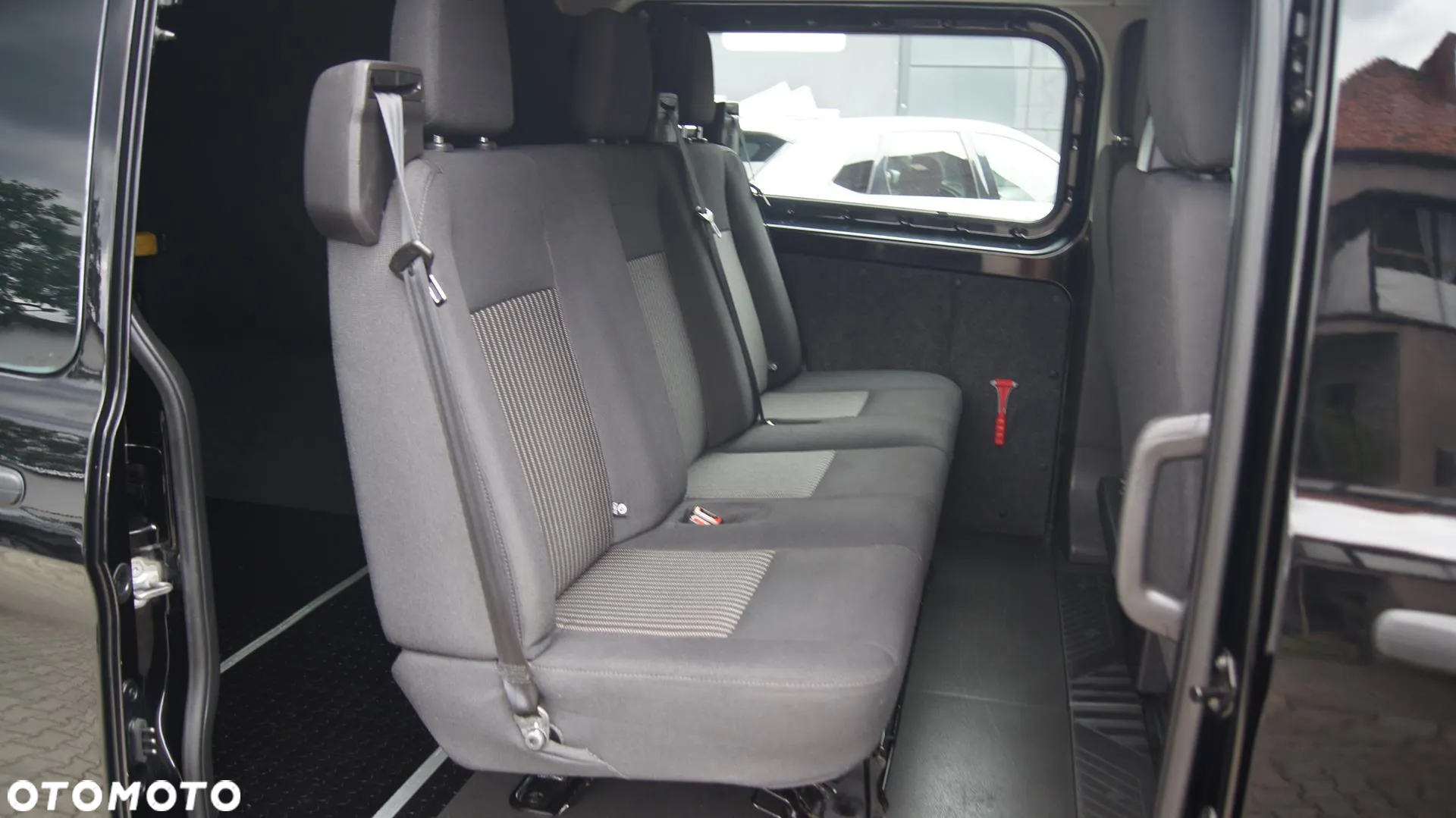 Ford Transit Custom 310 L2H1 Limited - 17