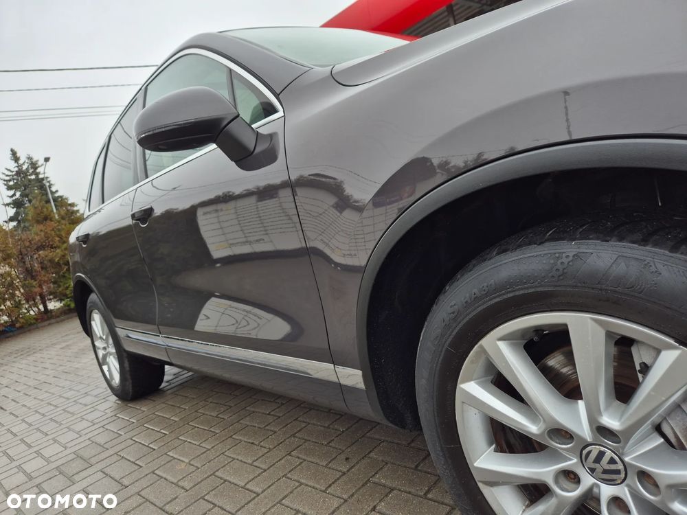 Volkswagen Touareg 3.0 V6 TDI BMT Business Line - 20