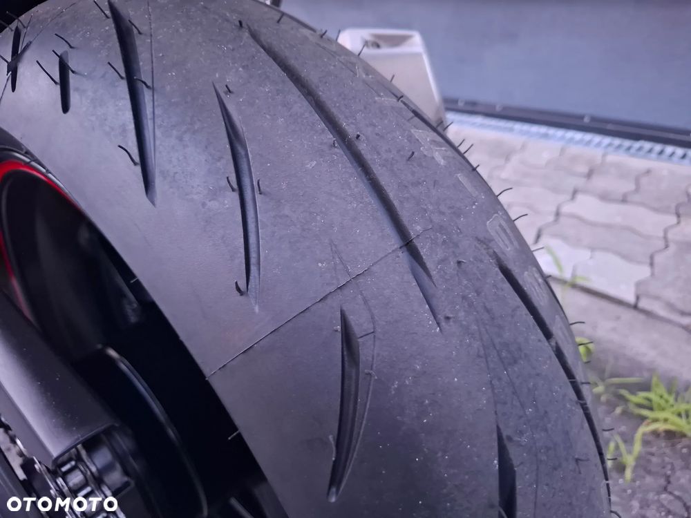 Yamaha FZ - 37