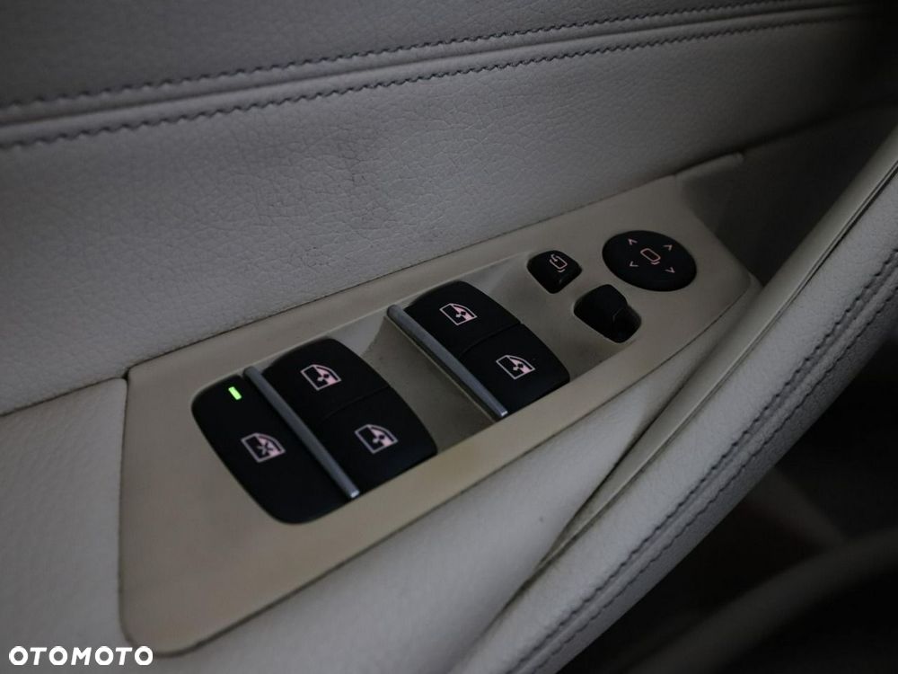 BMW Seria 5 520d Luxury Line - 38