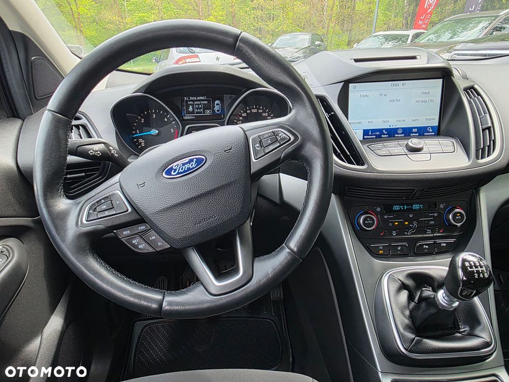 Ford Kuga - 12