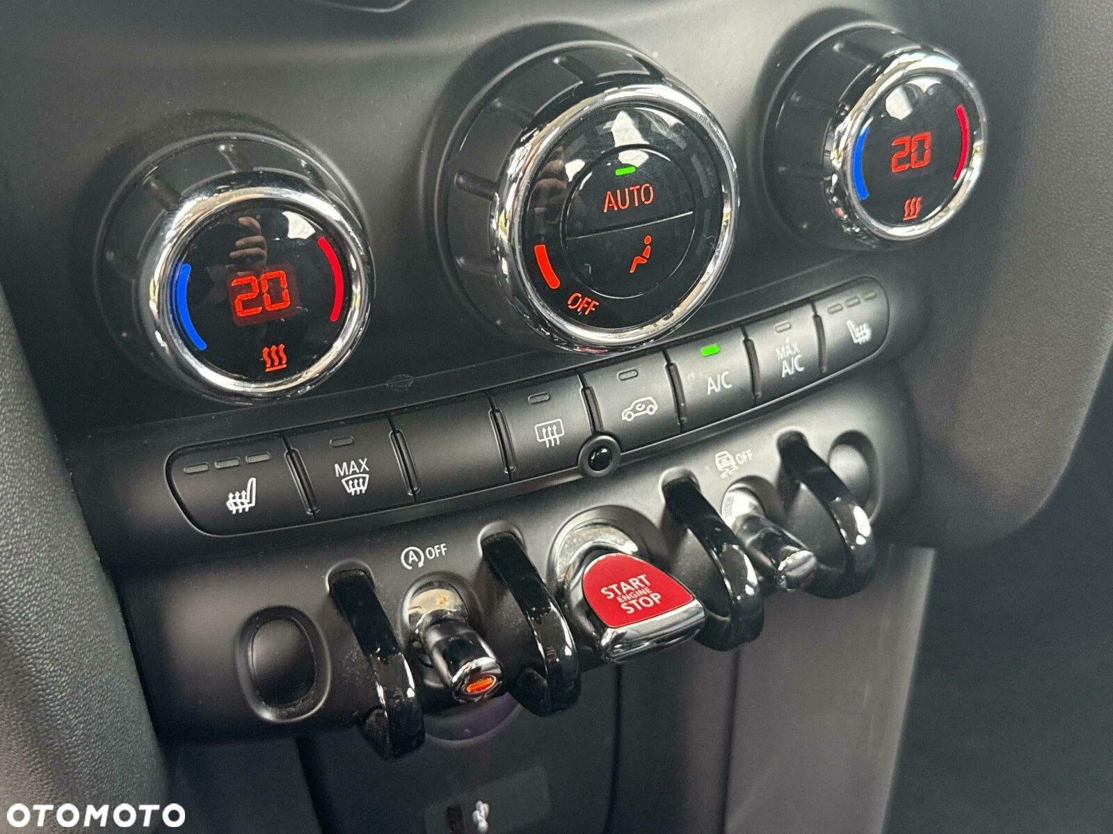 MINI Cooper Standard - 18