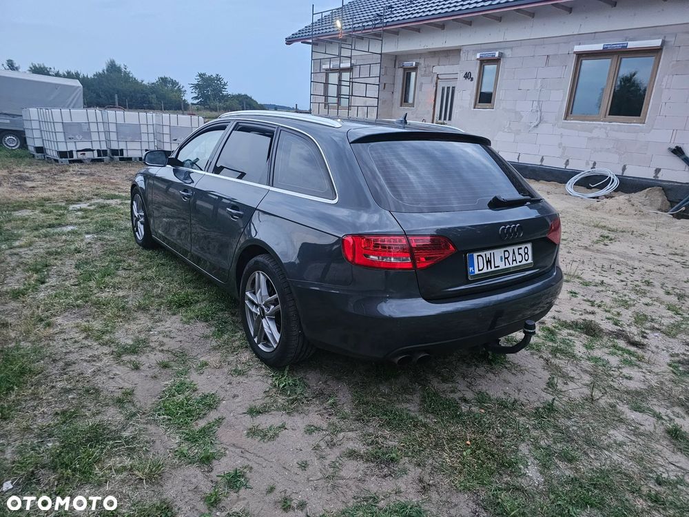 Audi A4 - 4