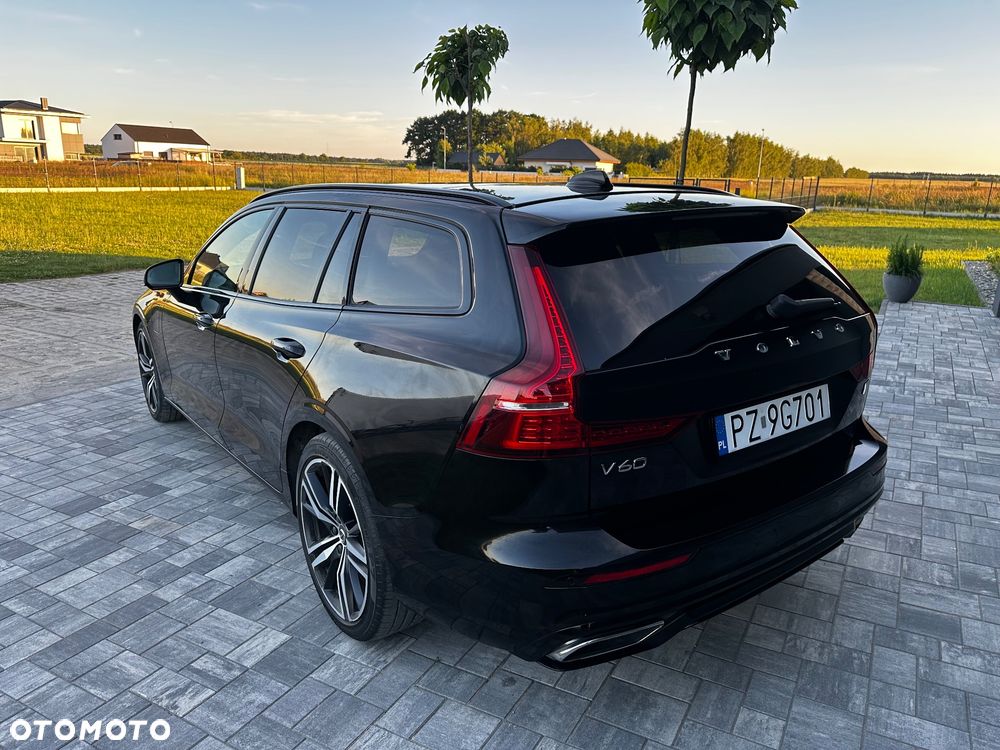 Volvo V60 T6 AWD Recharge Geartronic RDesign - 13
