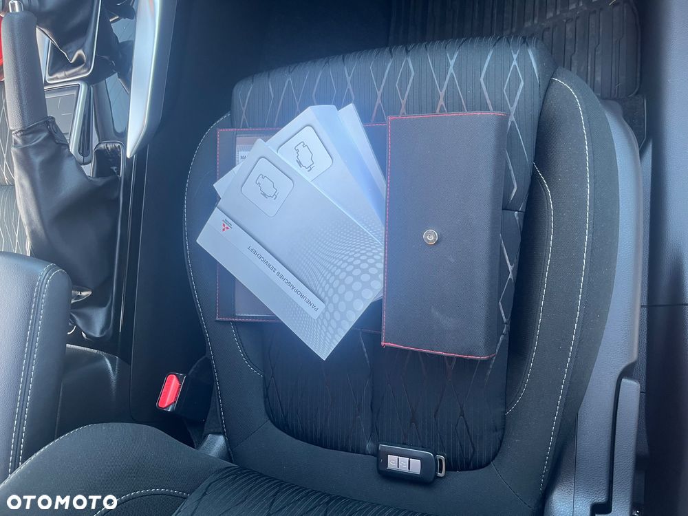 Mitsubishi Eclipse Cross 1.5 T Intense - 30