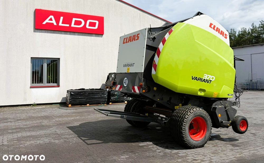 Claas Variant 370 - 10