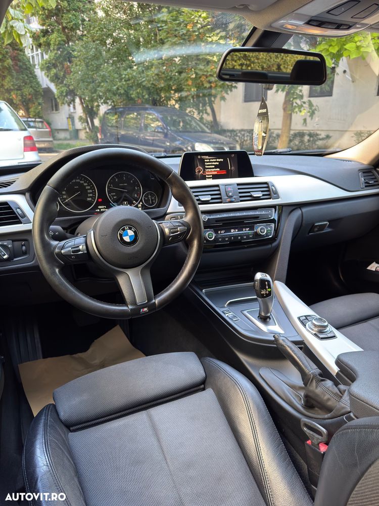 BMW Seria 3 320d Efficient Dynamic Edition Aut. Sport Line - 12