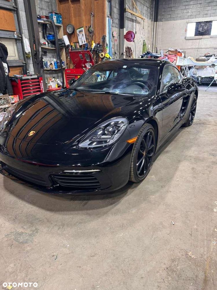 Porsche Cayman - 1