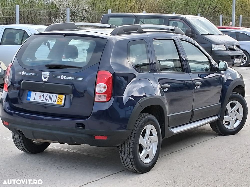 Dacia Duster 1.6 4x4 Laureate - 4