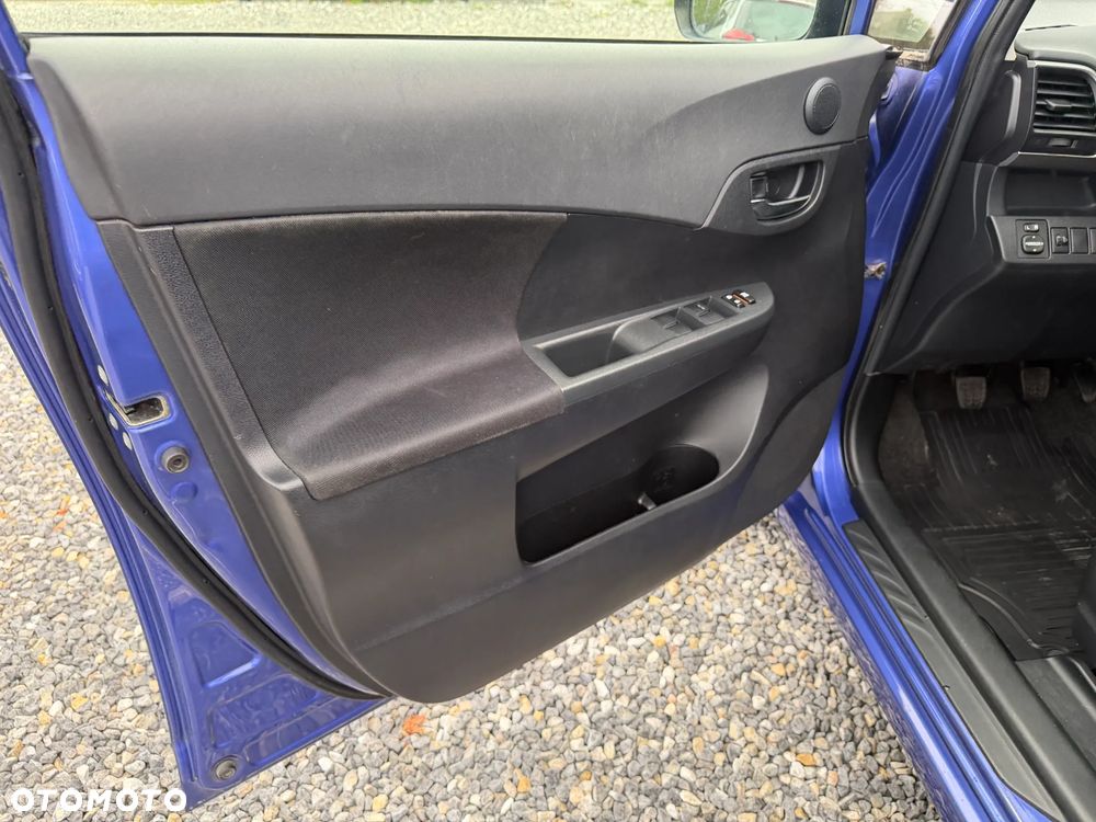 Toyota Verso S 1.33 VVT-i - 17