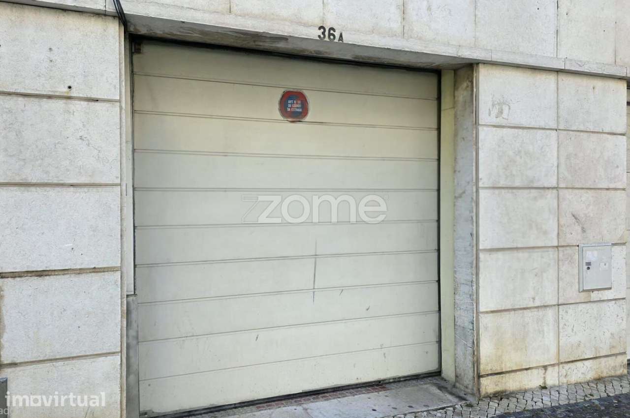 GARAGEM BOX FECHADA PARA ARRENDAMENTO | AVENIDA DE ROMA – ALVALADE - Grande imagem: 2/7