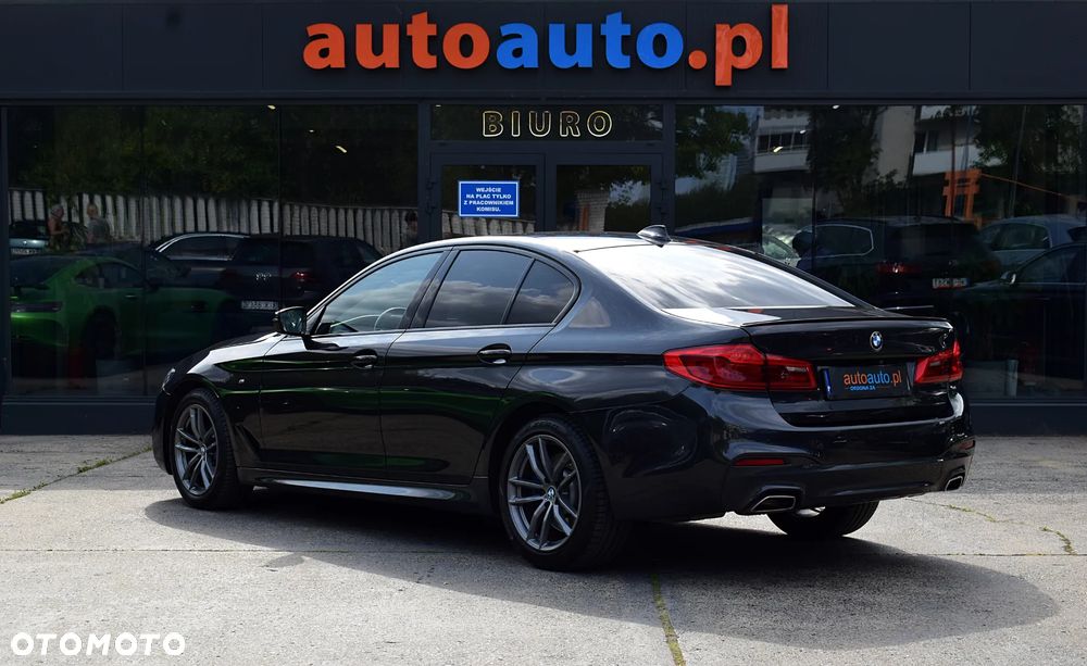 BMW Seria 5 530i xDrive M Sport sport - 38
