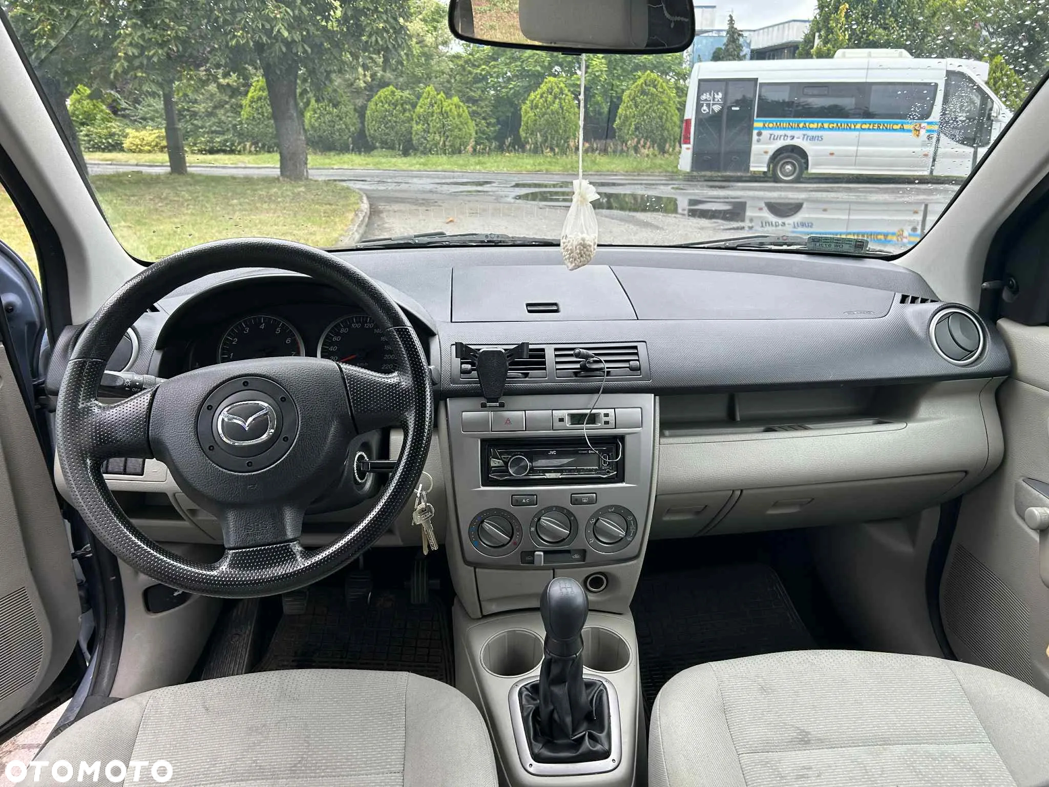 Mazda 2 - 7