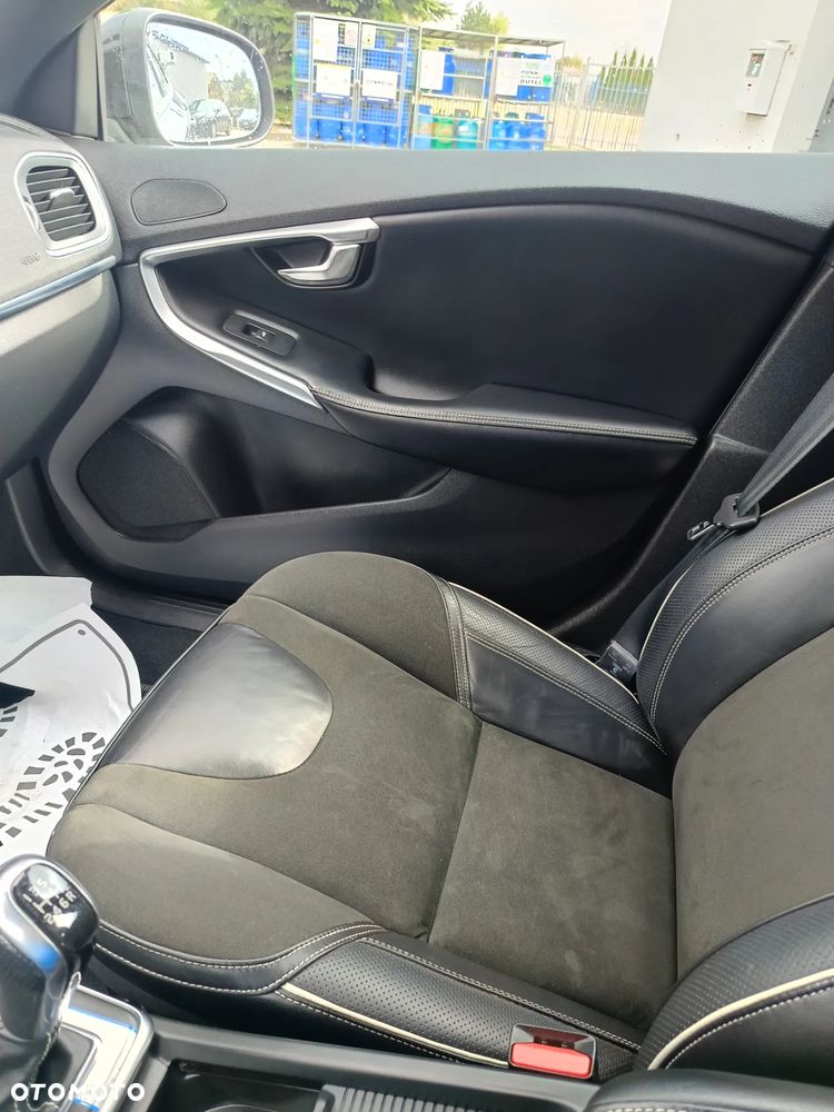 Volvo V40 - 13