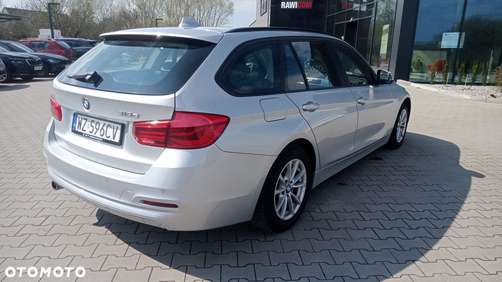 BMW Seria 3 318d - 6