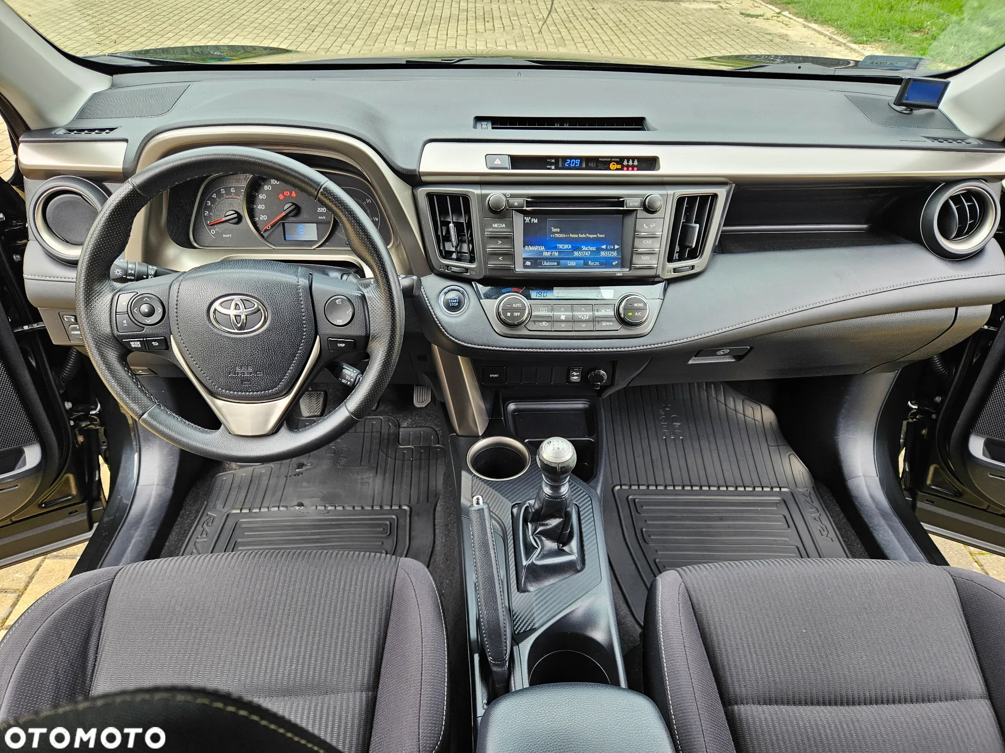 Toyota RAV4 2.0 D-4D Premium 4x2 - 21