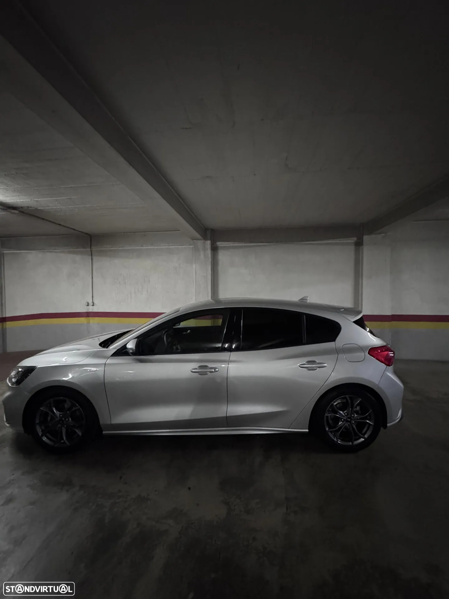 Ford Focus 1.0 EcoBoost ST-Line - 9