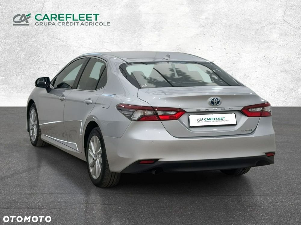 Toyota Camry - 7