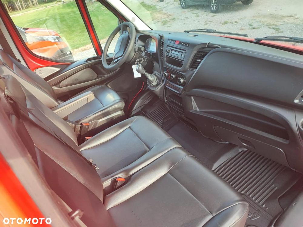 Iveco 35c13 - 17