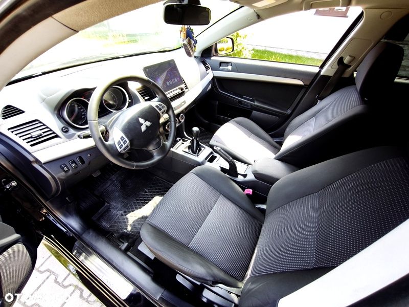 Mitsubishi Lancer 1.8 Instyle NAVI - 17