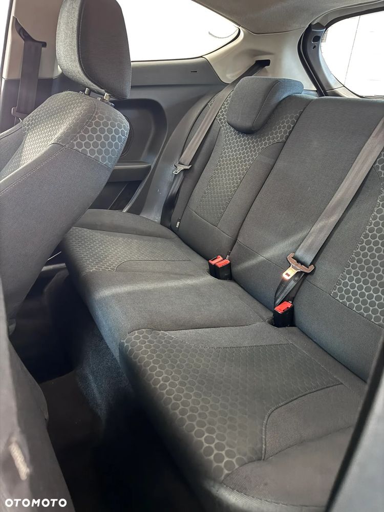 Ford Fiesta - 19
