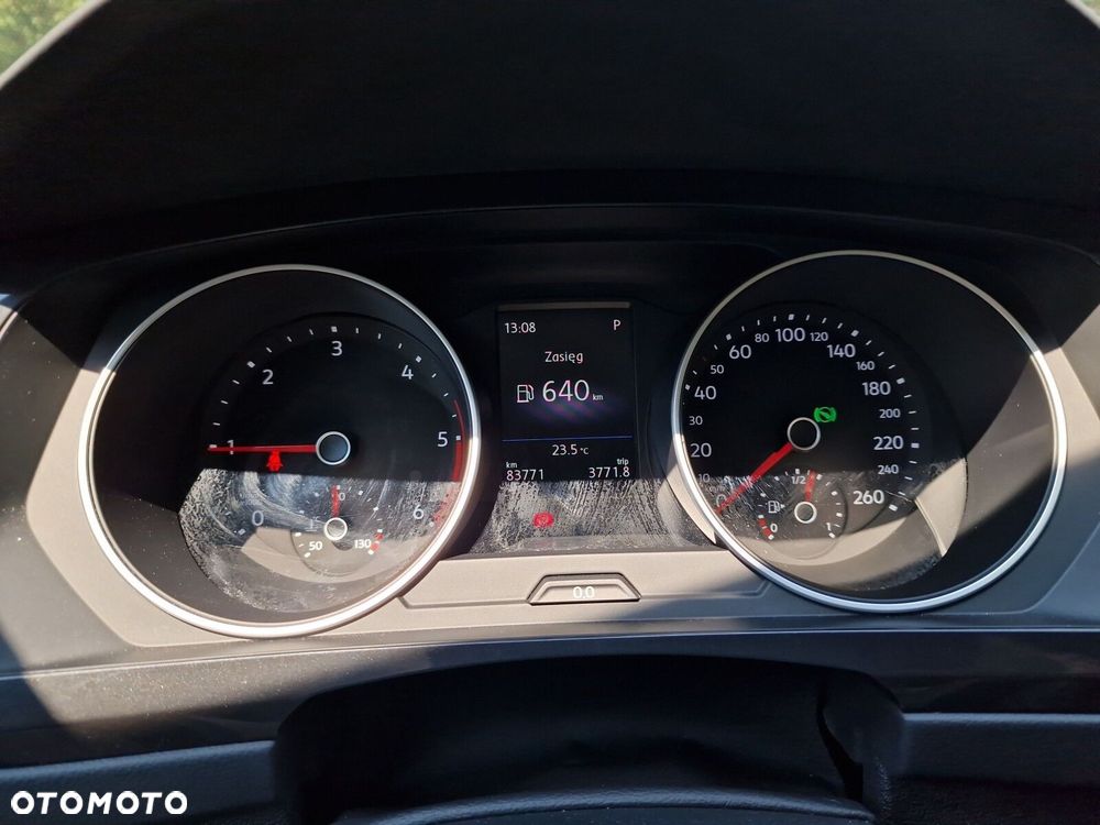 Volkswagen Tiguan - 19