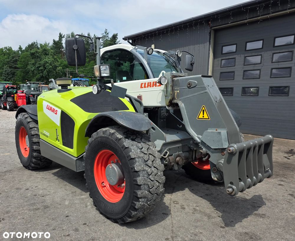 Claas Scorpion 7055 T4I  VPWR+40 - 2