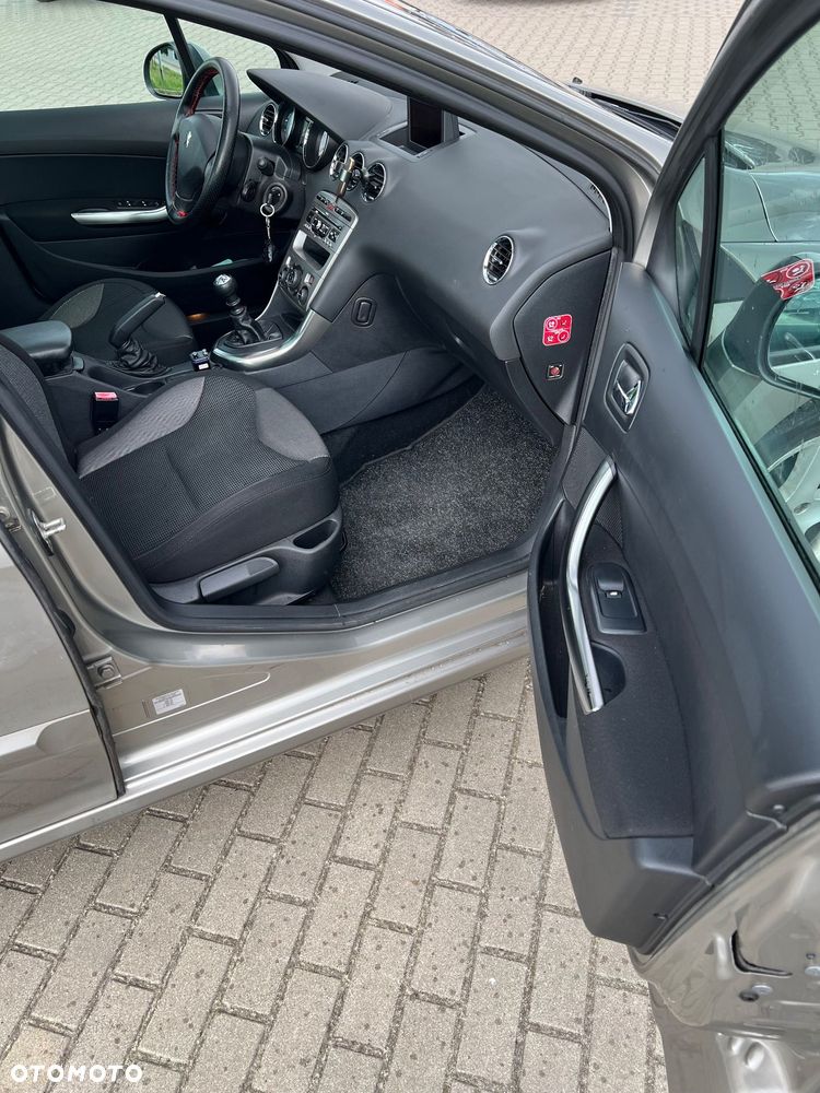 Peugeot 308 - 26