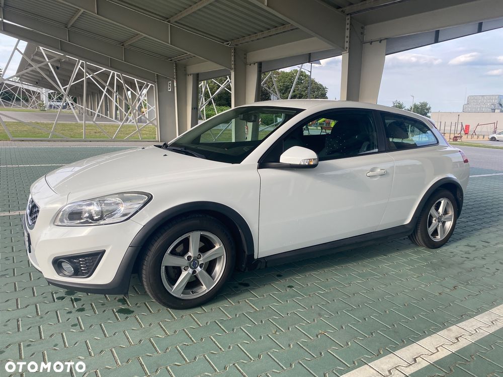 Volvo C30 D2 R-Design - 3