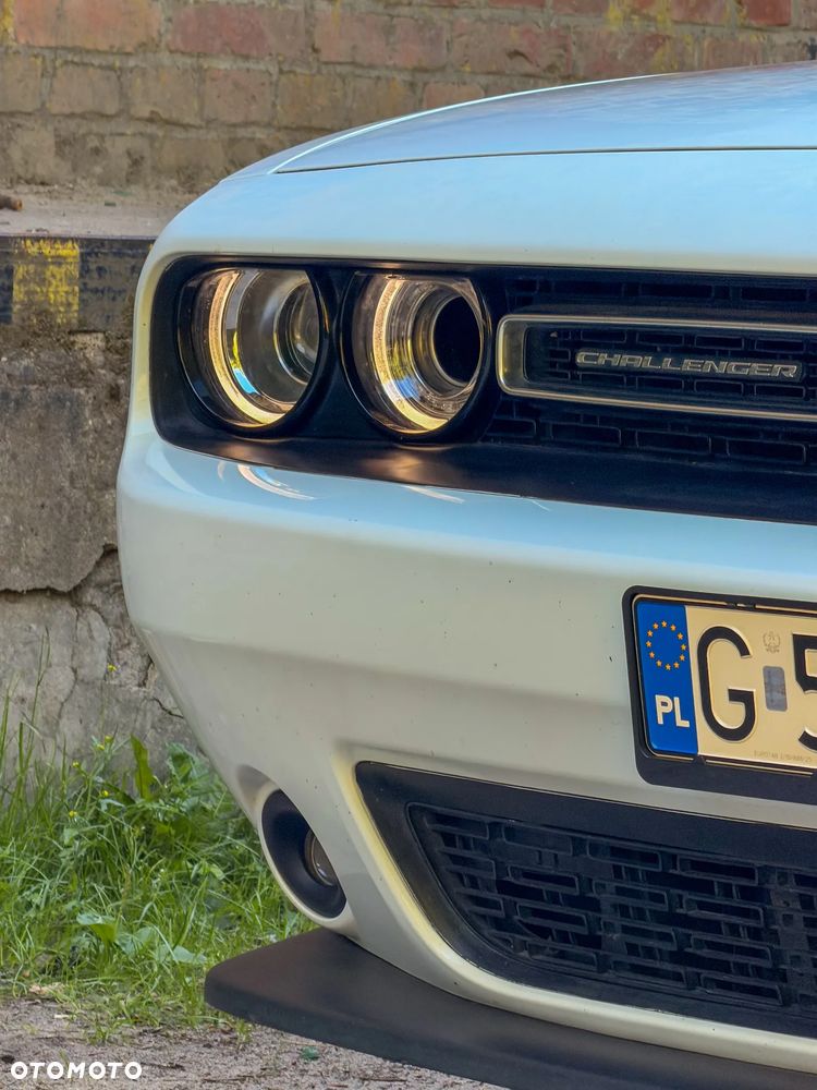 Dodge Challenger 5.7 R/T - 19